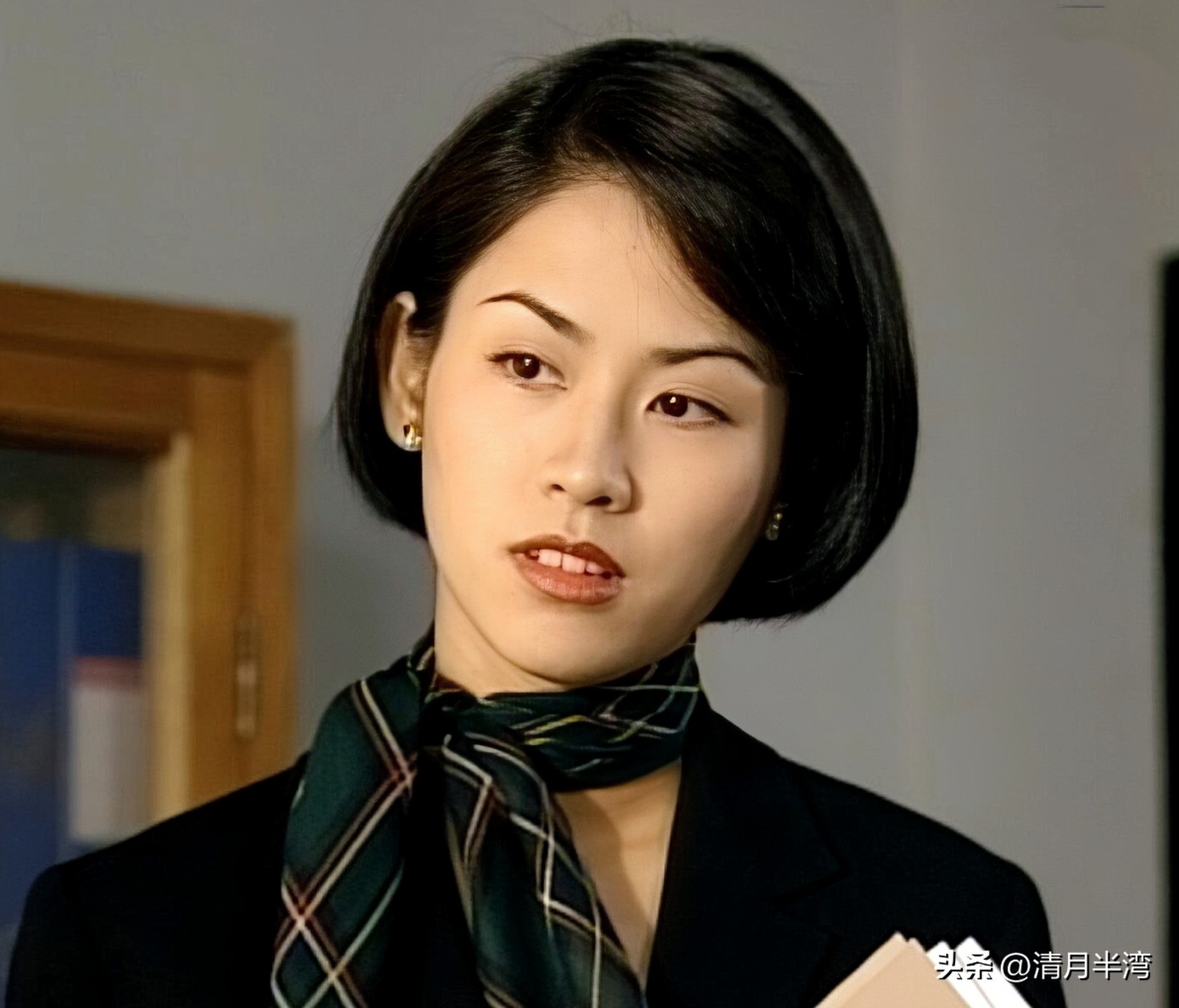 港风女星短发代表_短发 女明星 生_港圈女星短发造型